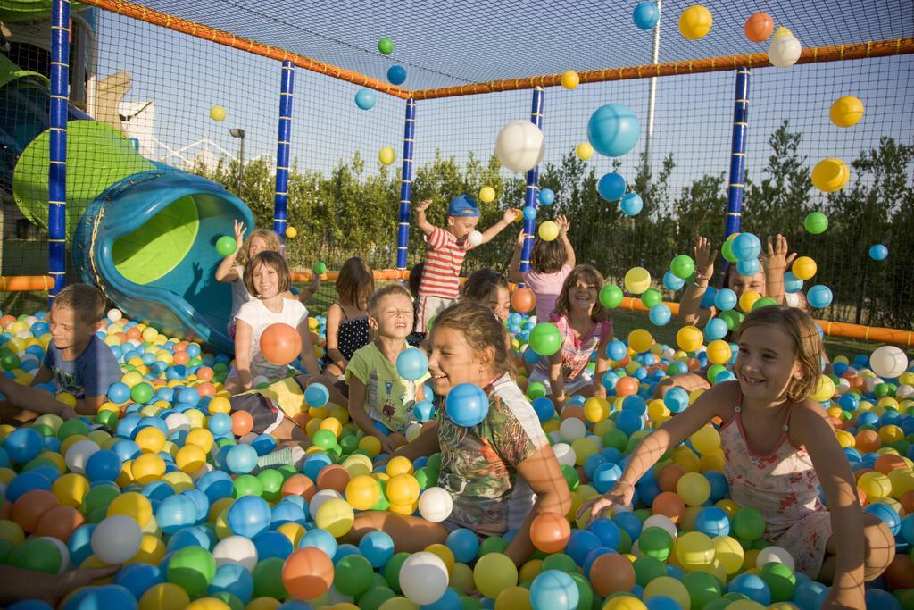 Numanablu Resort Sport Fun Kids 4 Stelle Luaran gambar