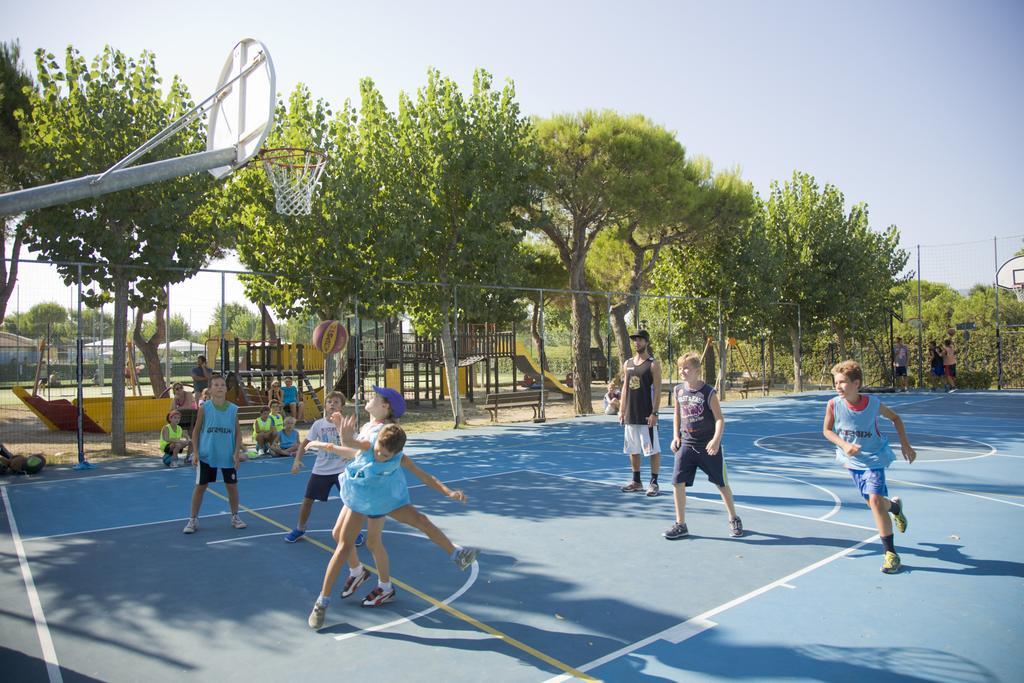 Numanablu Resort Sport Fun Kids 4 Stelle Luaran gambar